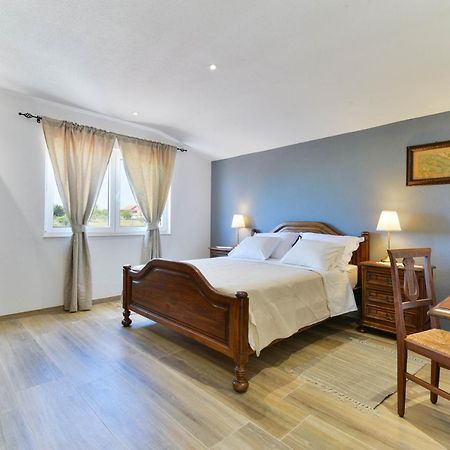 Modern Rustic Villa Kate Benkovac Bagian luar foto