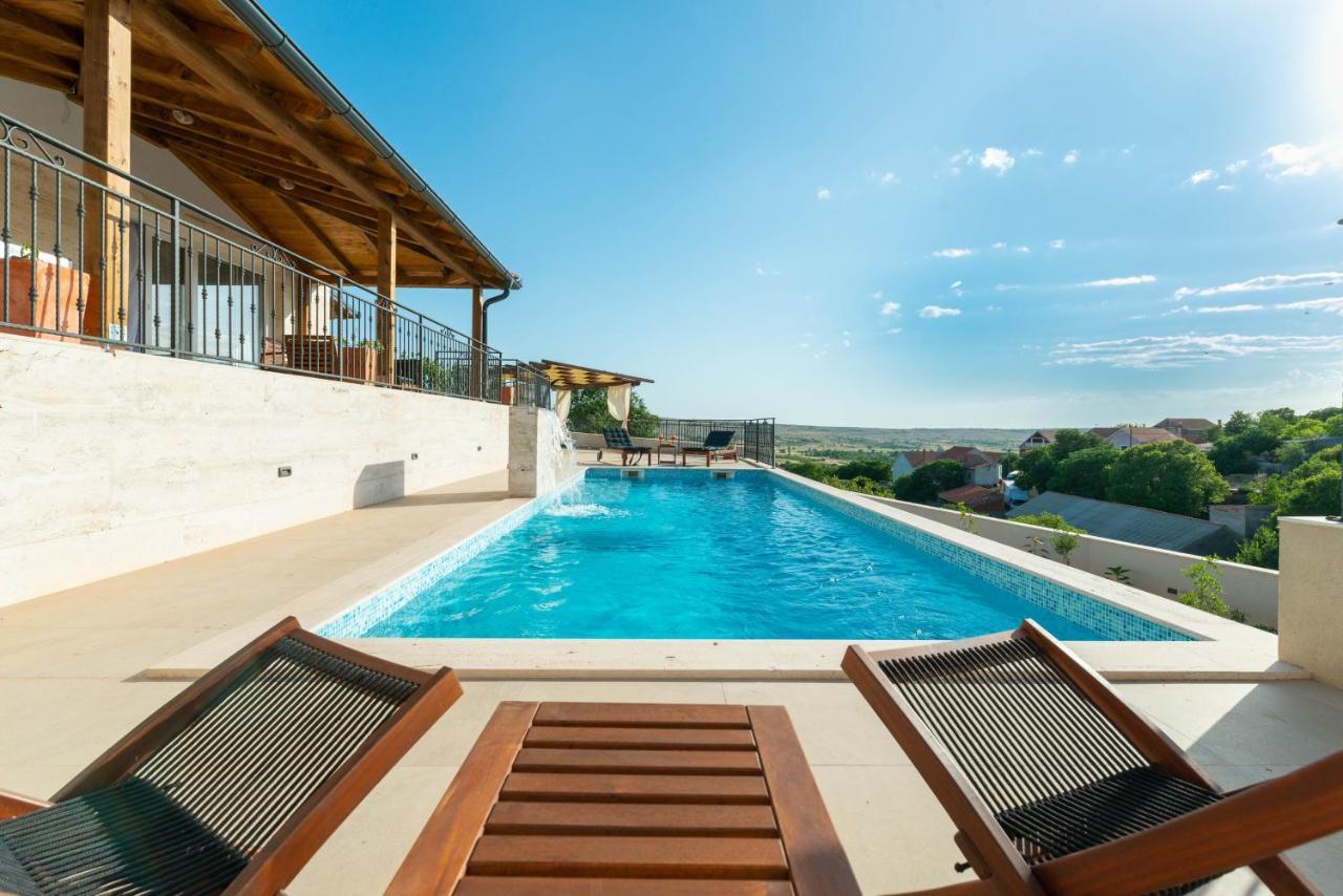 Modern Rustic Villa Kate Benkovac Bagian luar foto
