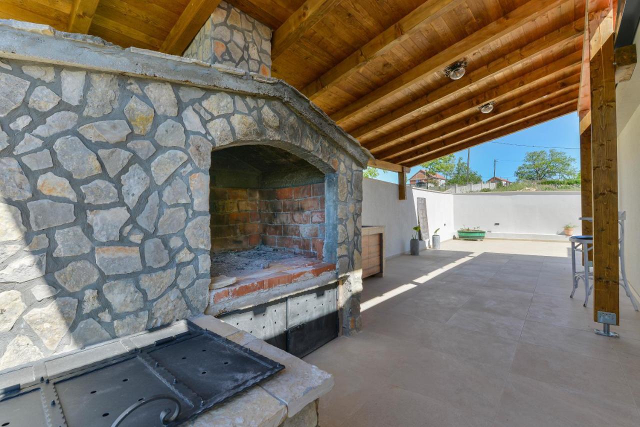 Modern Rustic Villa Kate Benkovac Bagian luar foto