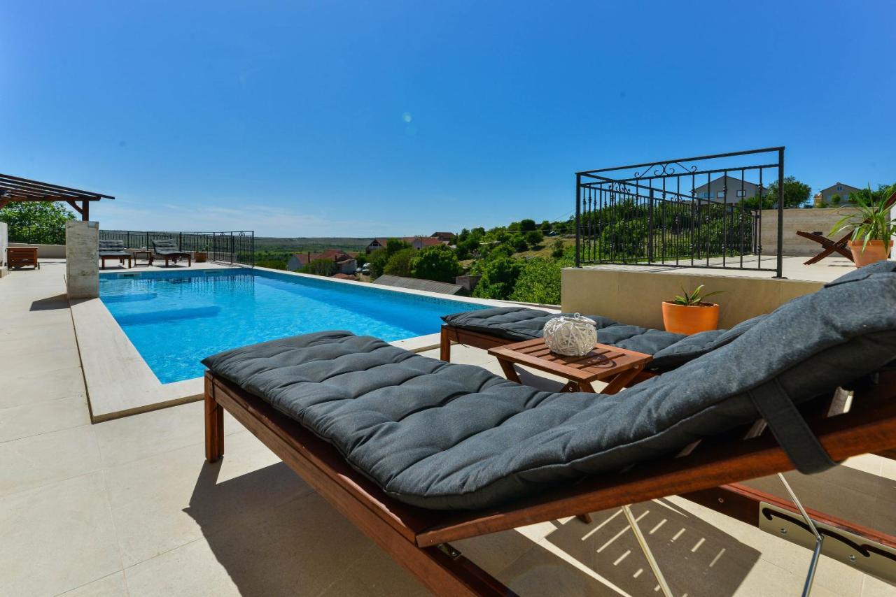 Modern Rustic Villa Kate Benkovac Bagian luar foto