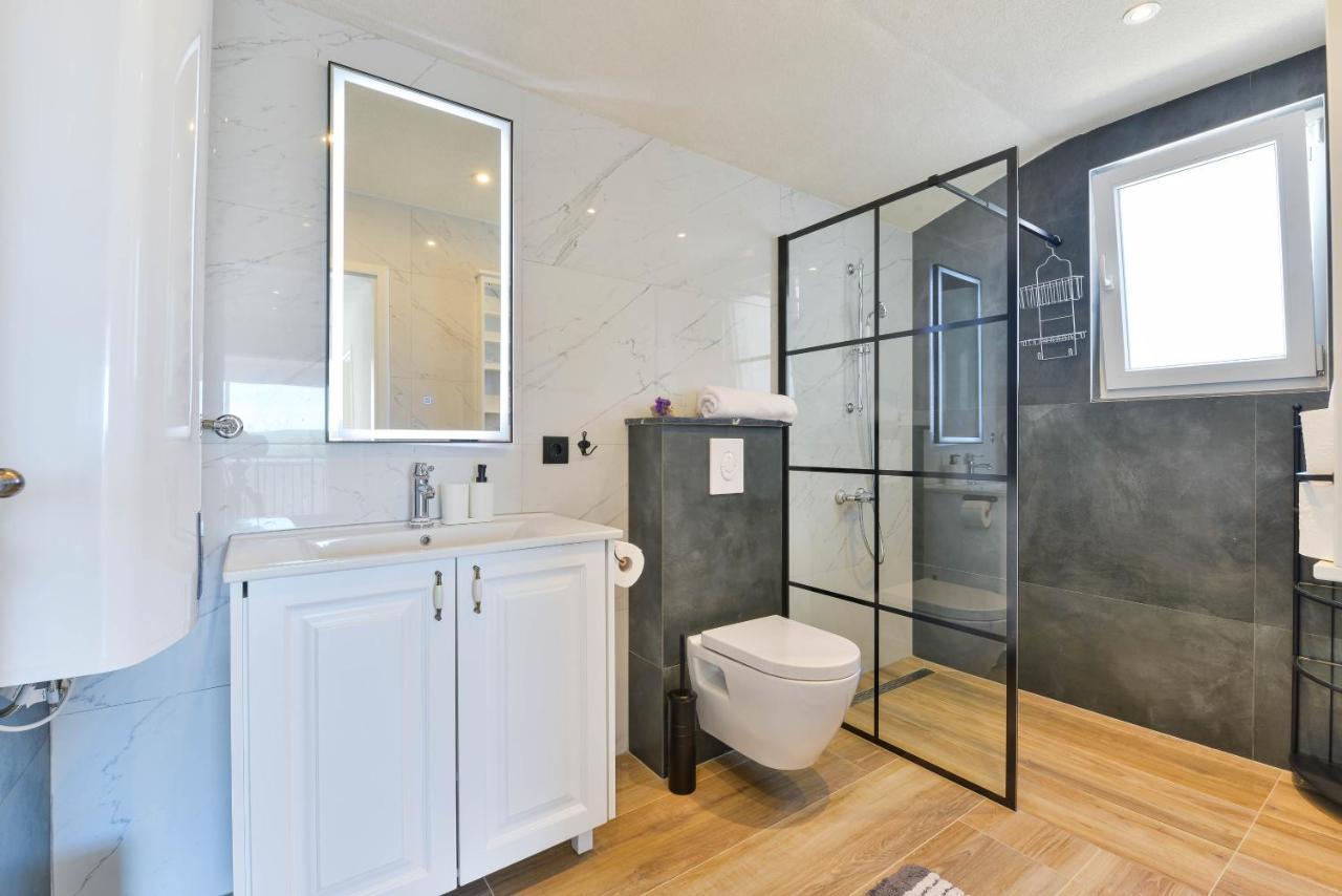 Modern Rustic Villa Kate Benkovac Bagian luar foto