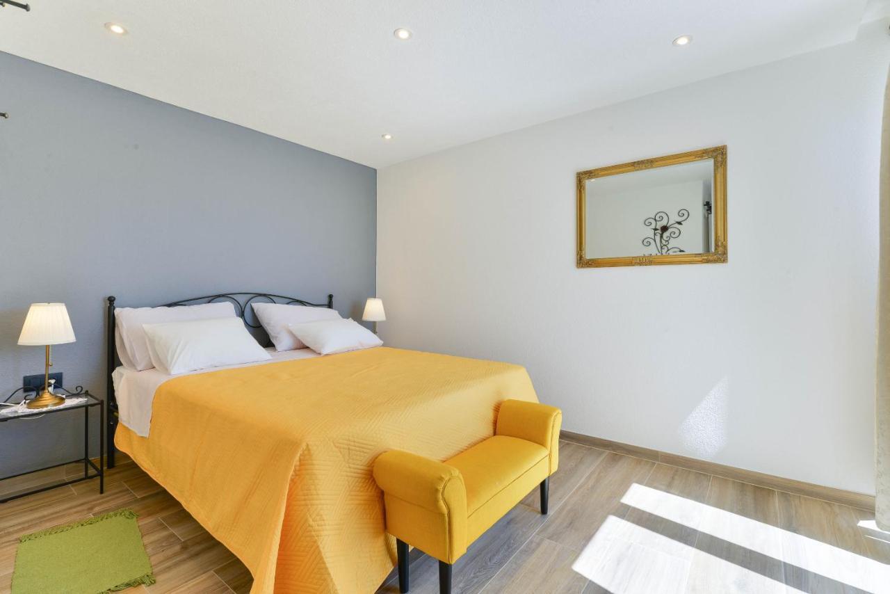 Modern Rustic Villa Kate Benkovac Bagian luar foto