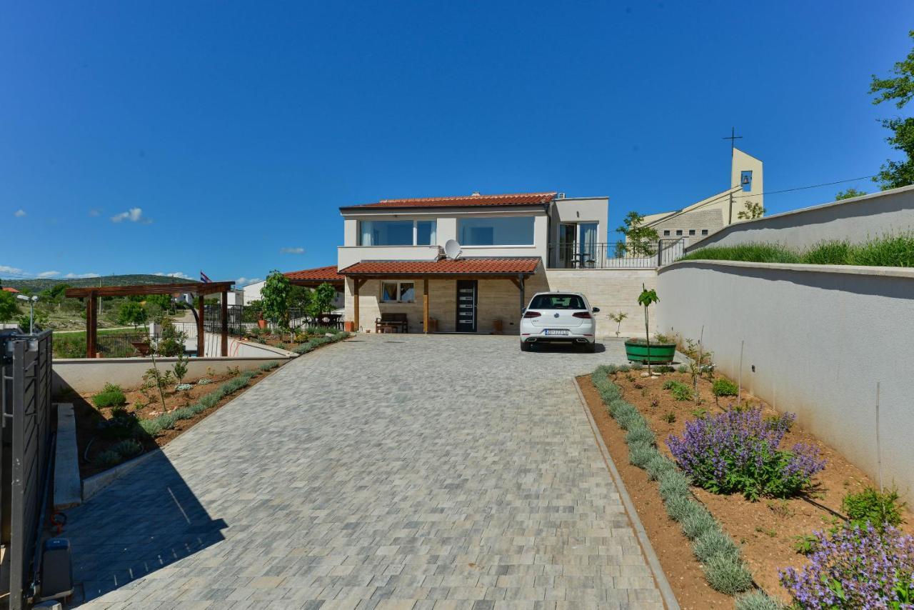 Modern Rustic Villa Kate Benkovac Bagian luar foto