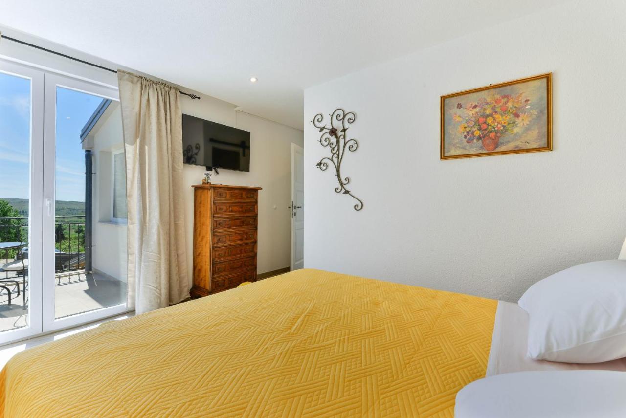 Modern Rustic Villa Kate Benkovac Bagian luar foto