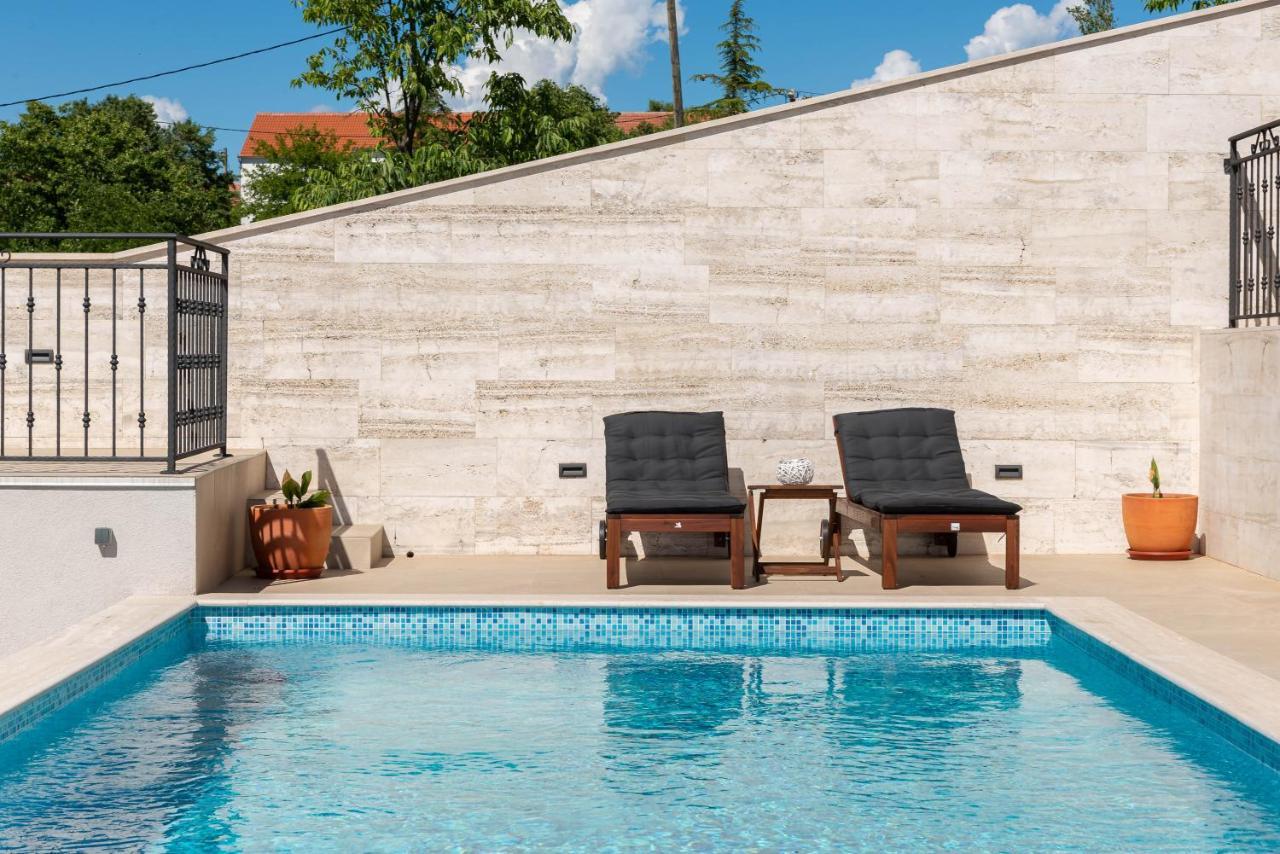 Modern Rustic Villa Kate Benkovac Bagian luar foto