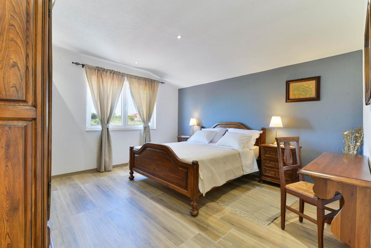 Modern Rustic Villa Kate Benkovac Bagian luar foto
