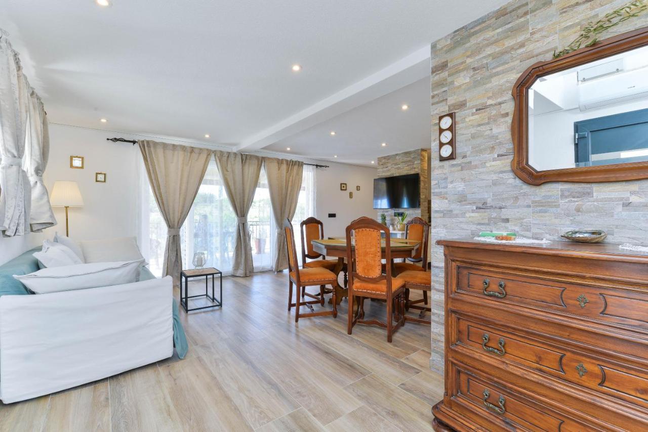 Modern Rustic Villa Kate Benkovac Bagian luar foto